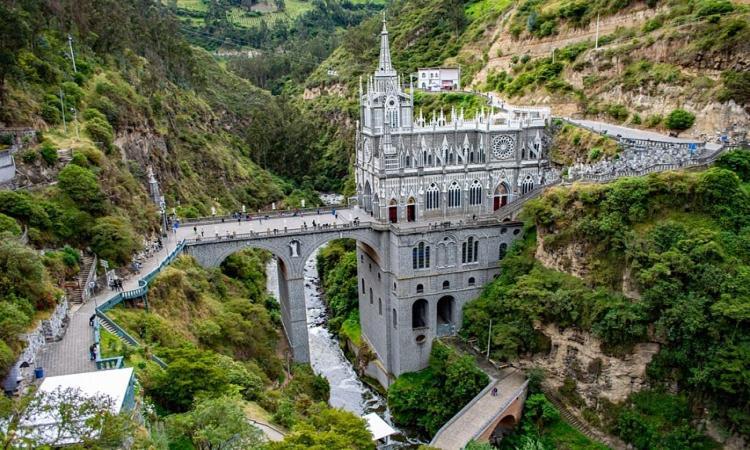 Hotel Suyusama Ipiales Bagian luar foto